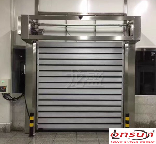 硬質(zhì)快速門